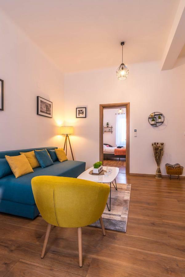 Pula City Center Apartments ภายนอก รูปภาพ